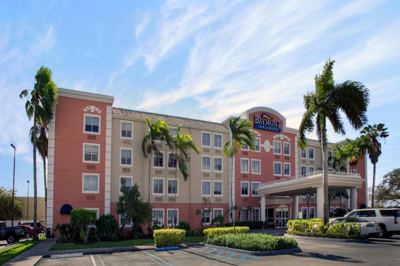 Hotel Baymont By Wyndham Miami Doral Exterior foto
